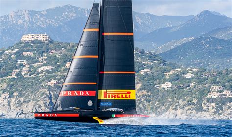 THE LUNA ROSSA PRADA PIRELLI TEAM, CHALLENGER 